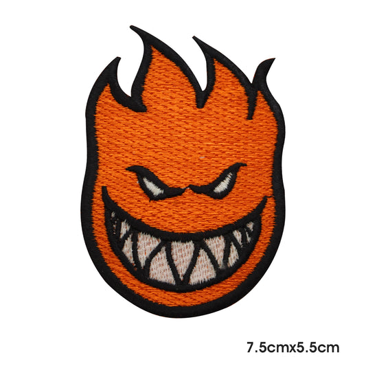 Patch de visage d'Halloween à repasser sur coudre sur un badge pour vêtements.