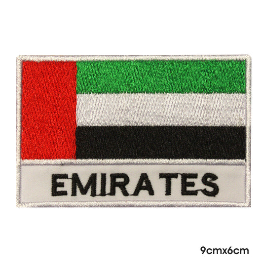 Bandera nacional de los Emiratos con nombre