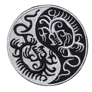 Yin Yang Dragon Logo Patch thermocollant à coudre sur patch pour vêtements.